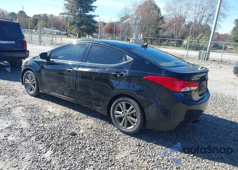 2013 Hyundai Elantra Limited z USA, uszkodzony, nr VIN 5NPDH4AE5DH447833